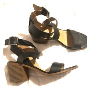 Merona Black Short Heels